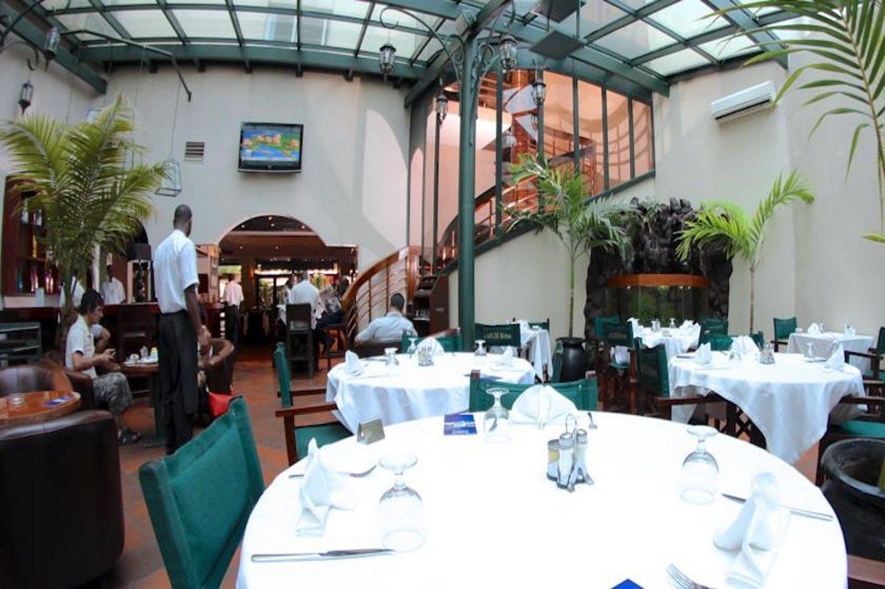 Cafe De Rome 호텔 다카르 외부 사진